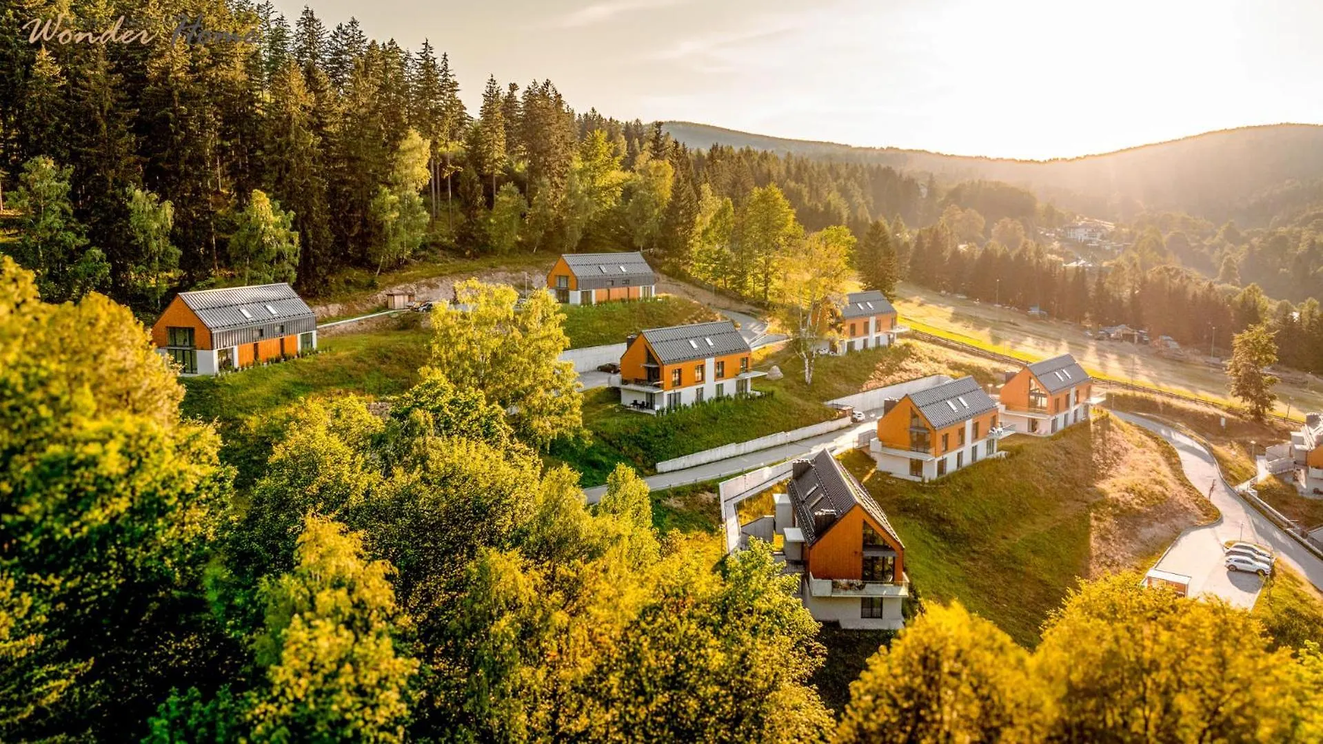 Wonder Home - Domki Hillside Tuz Przy Stoku Narciarskim - Na Terenie Kompleksu Plac Zabaw I Zewnetrzna Silownia, Sklep, Parking Karpacz 0*,